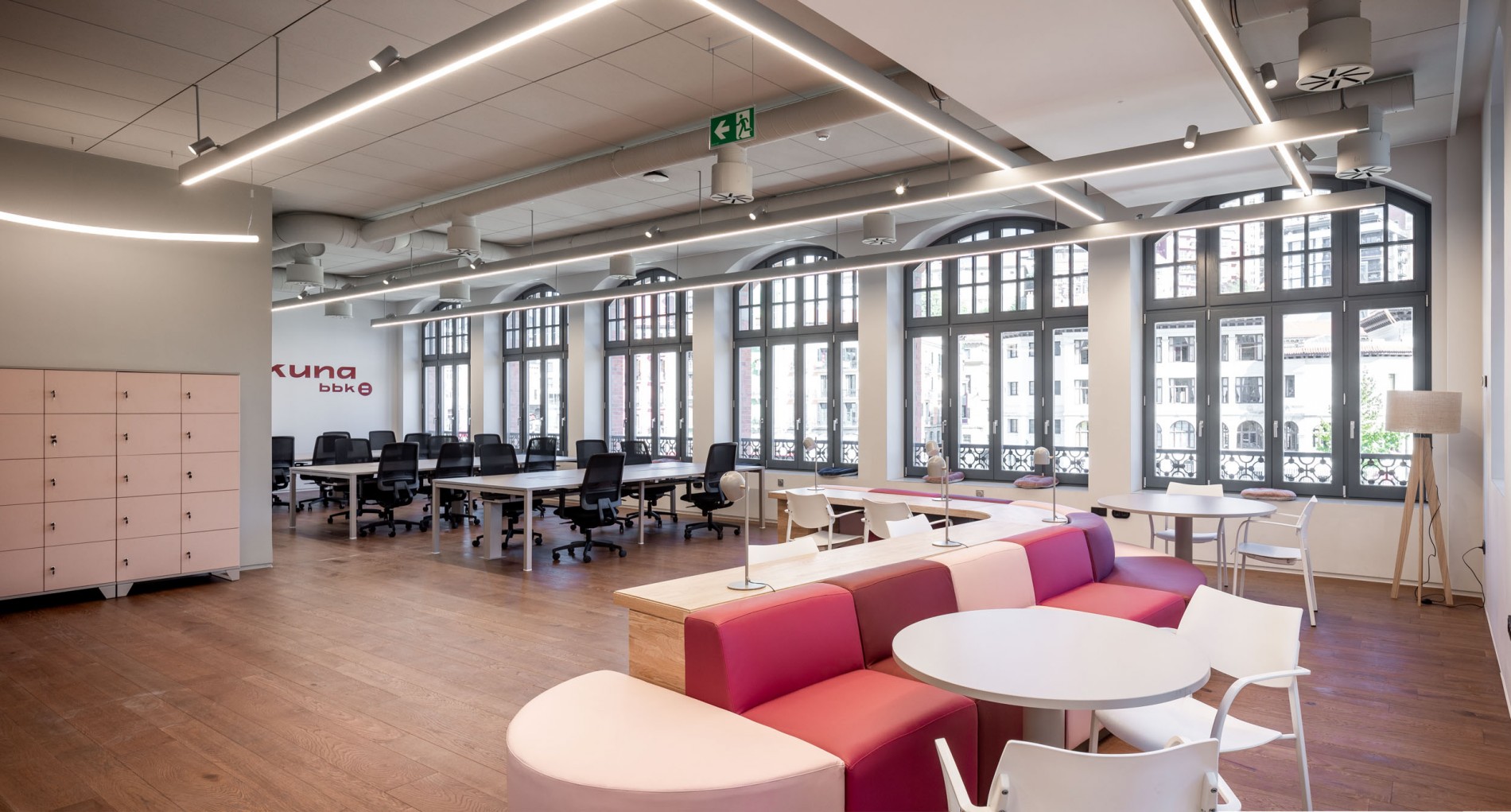 Arquitecto Vilanova i la Geltrú. Nueva biblioteca en Vilanova i la Geltrú respeta el carácter industrial.